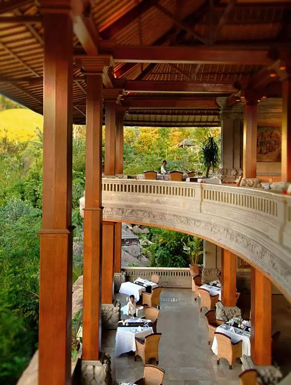 محوطه رویال پیتاماها 3